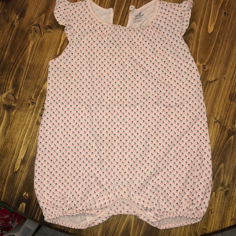 Baby gap pale pink rompe 12-18m